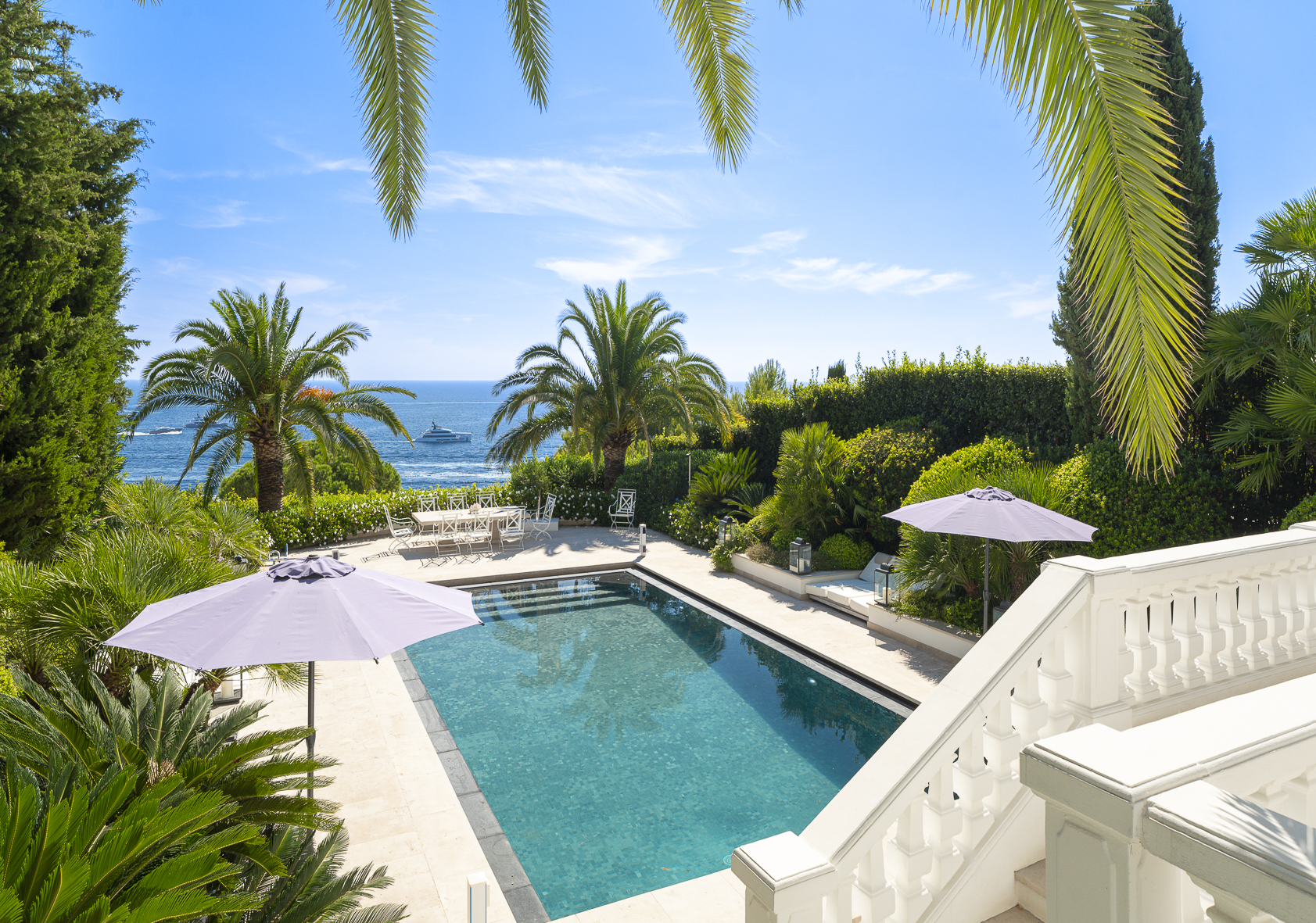 Waterfront Villa — photo 27